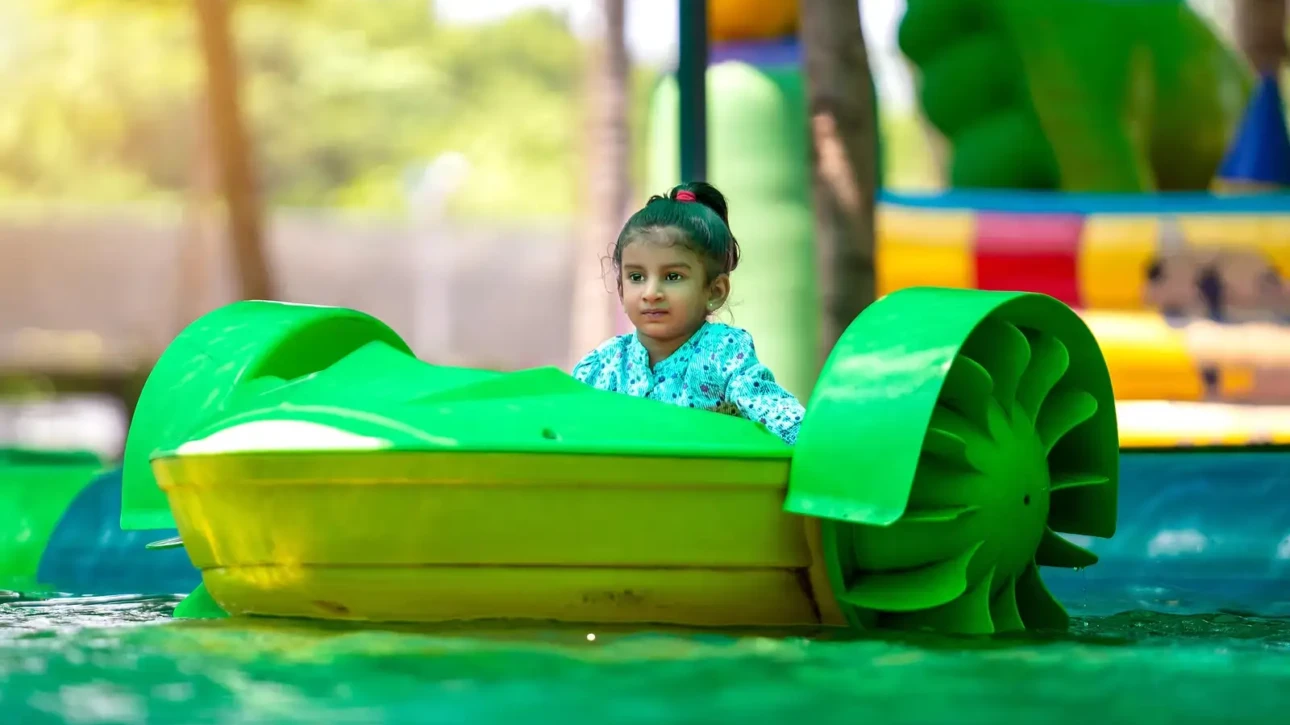 pedal-boatting-kids-pondicherry